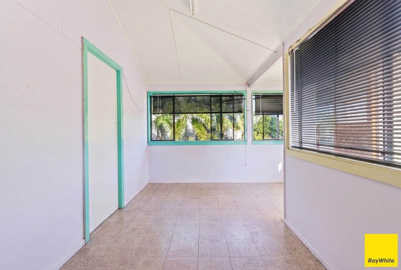 Photo - 52-54 Martyn Street, Parramatta Park QLD 4870 - Image 10