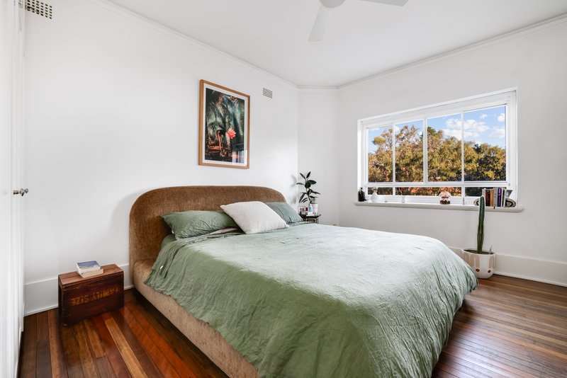 Photo - 5/2-8 Ramsgate Avenue, Bondi Beach NSW 2026 - Image 6