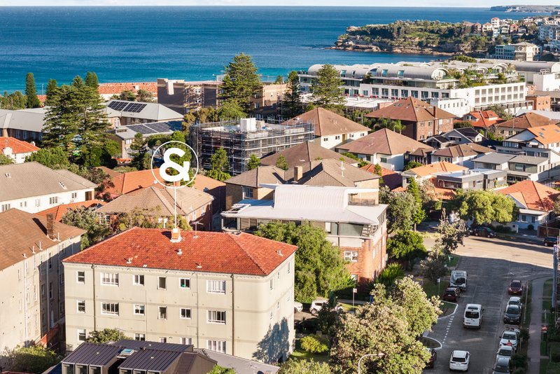 Photo - 5/2-8 Ramsgate Avenue, Bondi Beach NSW 2026 - Image 8