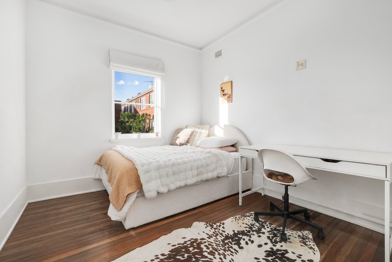 Photo - 5/2-8 Ramsgate Avenue, Bondi Beach NSW 2026 - Image 10
