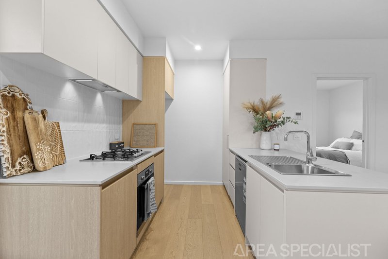 Photo - 52 Aberfeldy Crescent, Cranbourne South VIC 3977 - Image 4