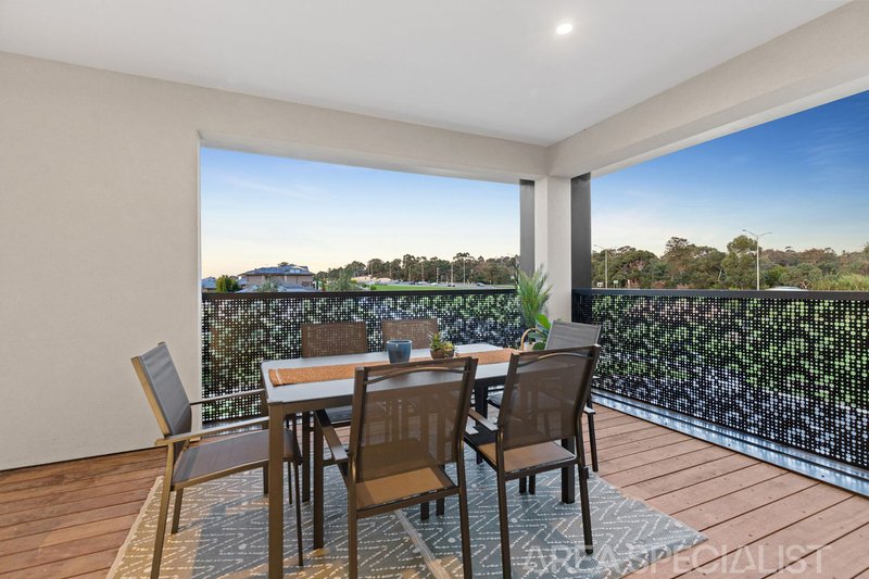 Photo - 52 Aberfeldy Crescent, Cranbourne South VIC 3977 - Image 15
