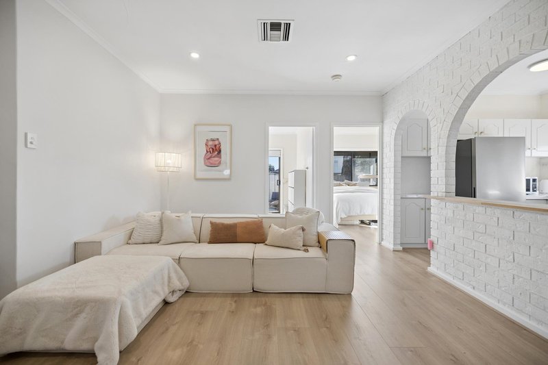 Photo - 5/2 Alfred Avenue, Seaton SA 5023 - Image 4