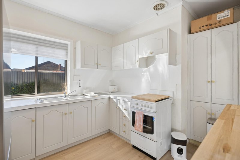 Photo - 5/2 Alfred Avenue, Seaton SA 5023 - Image 9