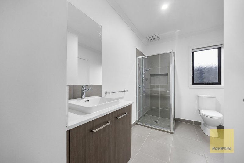 Photo - 52 Amukta Road, Truganina VIC 3029 - Image 6