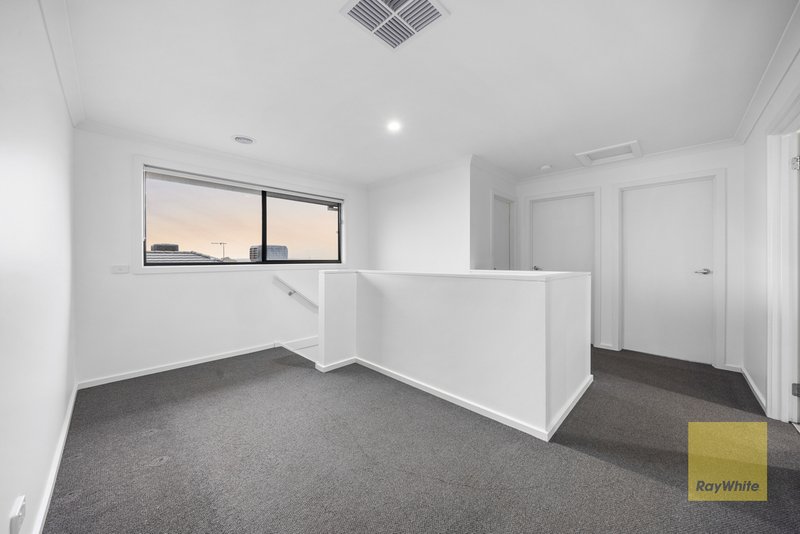 Photo - 52 Amukta Road, Truganina VIC 3029 - Image 13