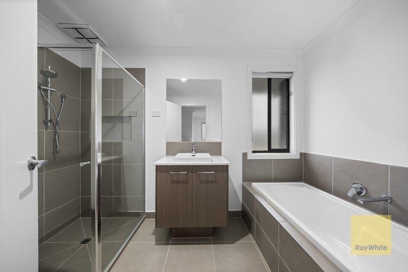 Photo - 52 Amukta Road, Truganina VIC 3029 - Image 17