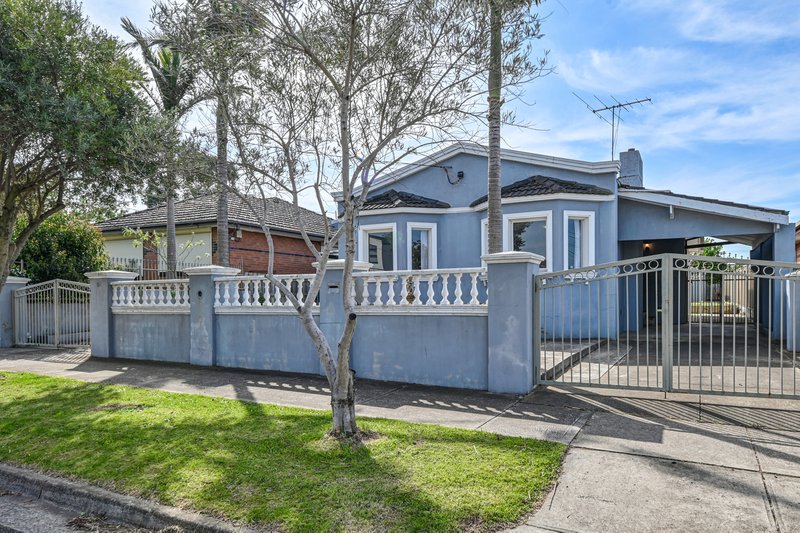 Photo - 52 Andrew Street, Glenroy VIC 3046 - Image 2