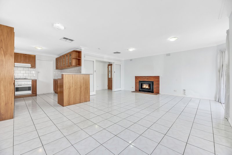 Photo - 52 Andrew Street, Glenroy VIC 3046 - Image 3