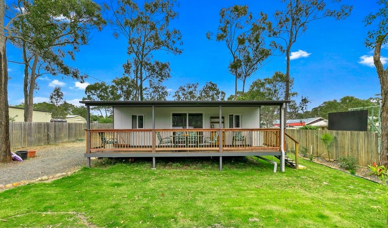 52 Annie Street, Howard QLD 4659