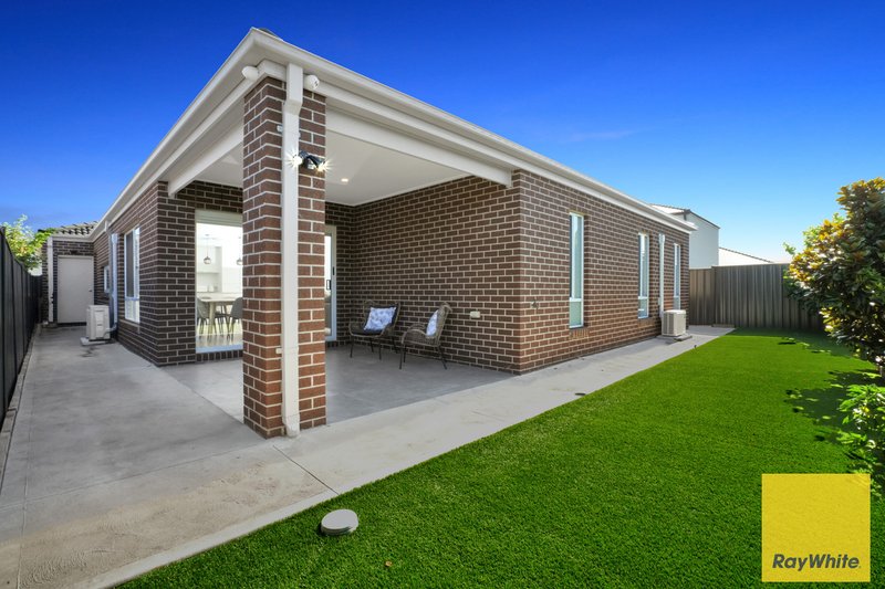 Photo - 52 Antonio Road, Tarneit VIC 3029 - Image 15