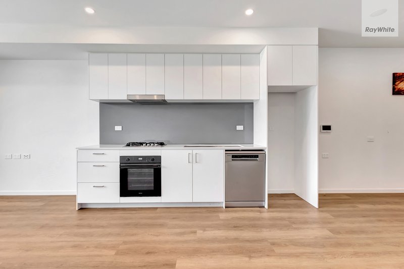 Photo - 5/2 Bailey Cresscent , Oak Park VIC 3046 - Image 6