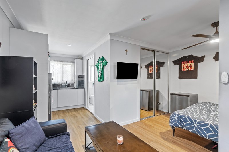 Photo - 52 Ball Street, Colyton NSW 2760 - Image 11