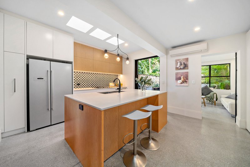 Photo - 52 Ballast Point Road, Birchgrove NSW 2041 - Image 5