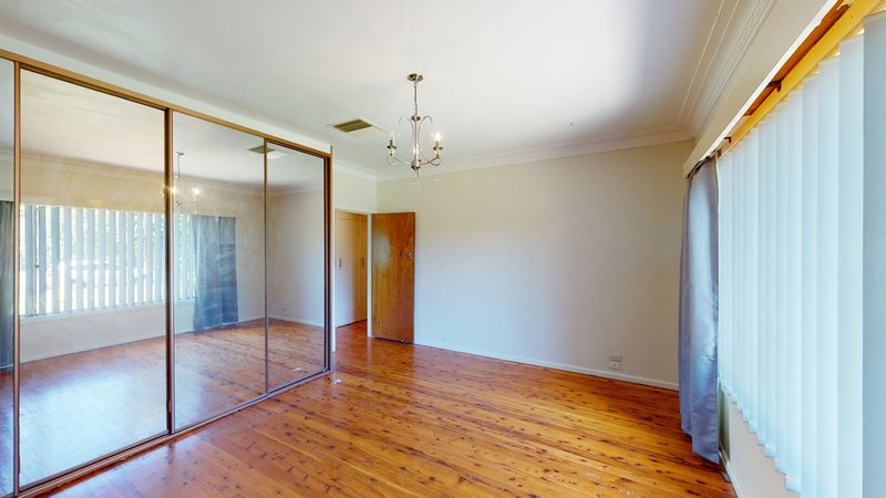 Photo - 52 Banksia Crescent, Dubbo NSW 2830 - Image 7