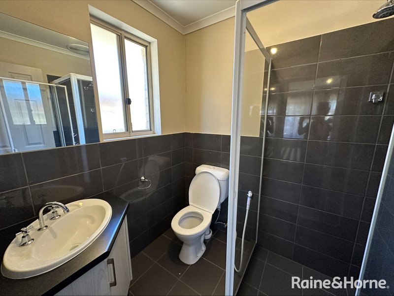 Photo - 52 Barrat Street, Smithfield Plains SA 5114 - Image 3