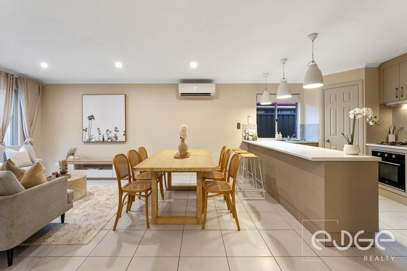 Photo - 52 Barrat Street, Smithfield Plains SA 5114 - Image 7