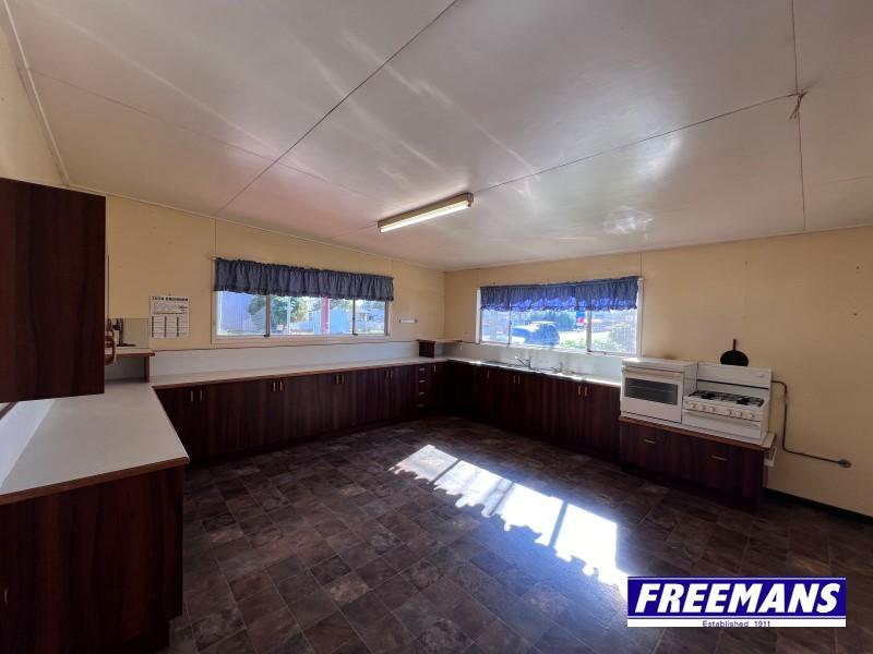 Photo - 52 Bell Street, Kumbia QLD 4610 - Image 11