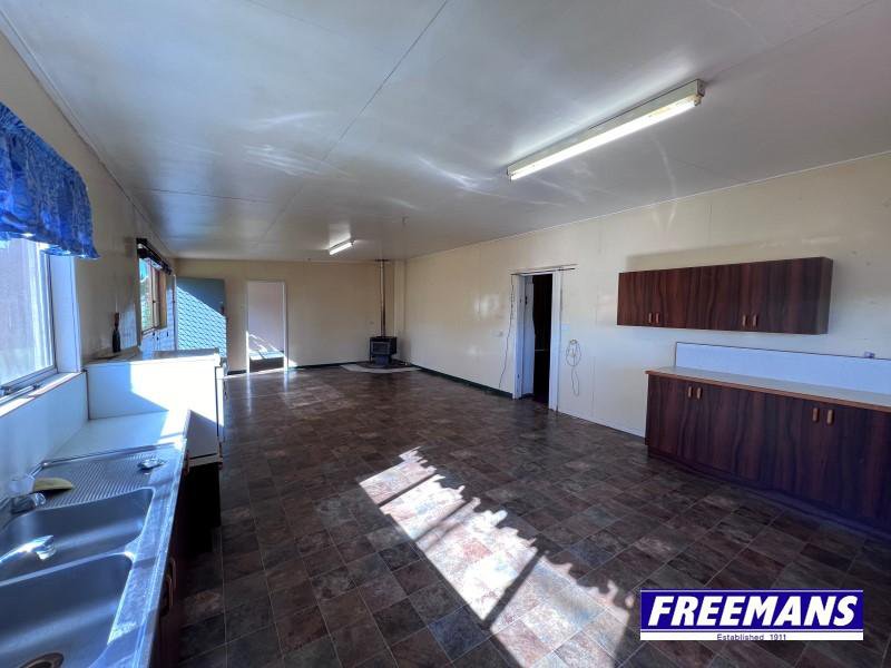 Photo - 52 Bell Street, Kumbia QLD 4610 - Image 12