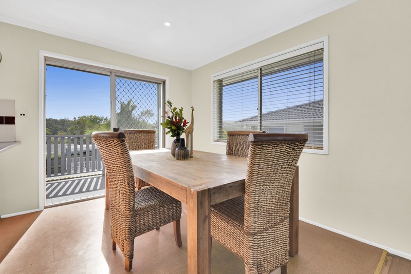 Photo - 52 Bennetts Road, Everton Hills QLD 4053 - Image 6