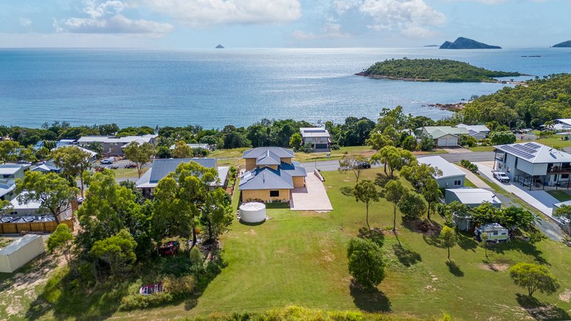 Photo - 52 Blackcurrant Drive, Hideaway Bay QLD 4800 - Image 24