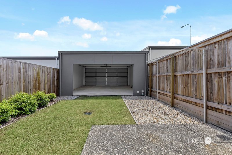 Photo - 52 Blatchford Street, Strathpine QLD 4500 - Image 12