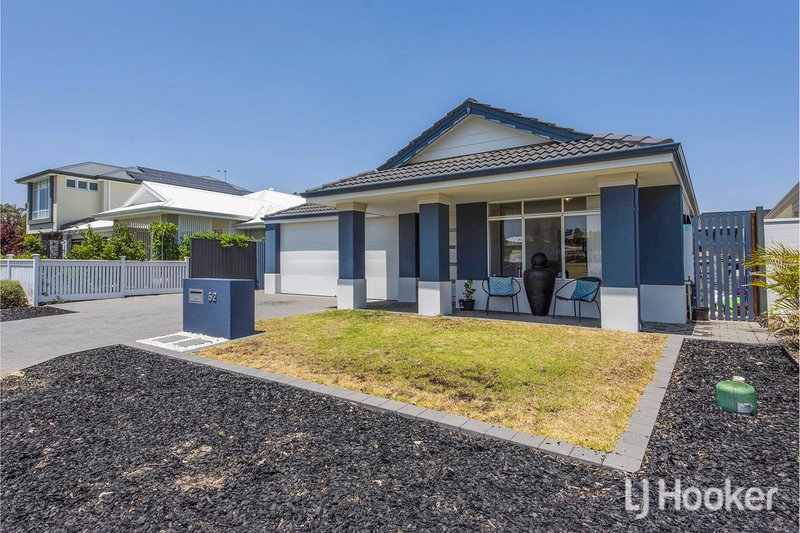 Photo - 52 Bloomfield Parkway, Baldivis WA 6171 - Image 3