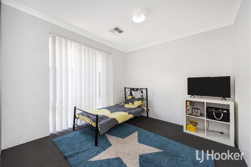 Photo - 52 Bloomfield Parkway, Baldivis WA 6171 - Image 18