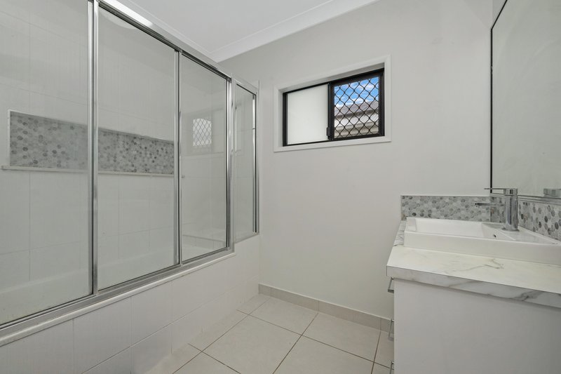 Photo - 52 Bluewattle Boulevard, Rasmussen QLD 4815 - Image 9