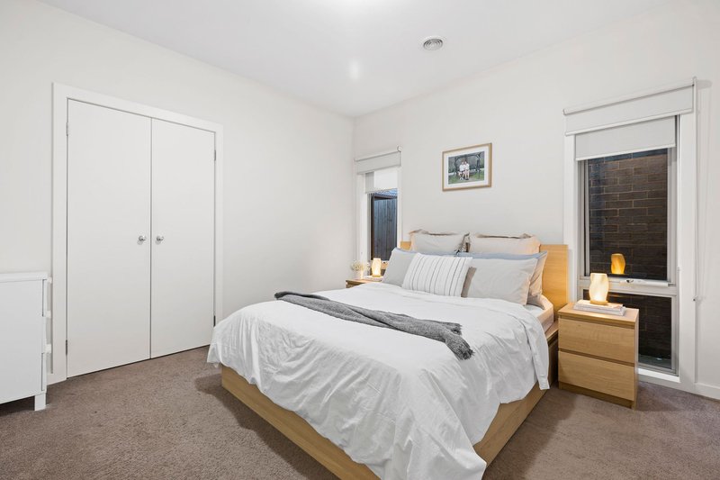 Photo - 5/2 Bowmore Road, Noble Park VIC 3174 - Image 5