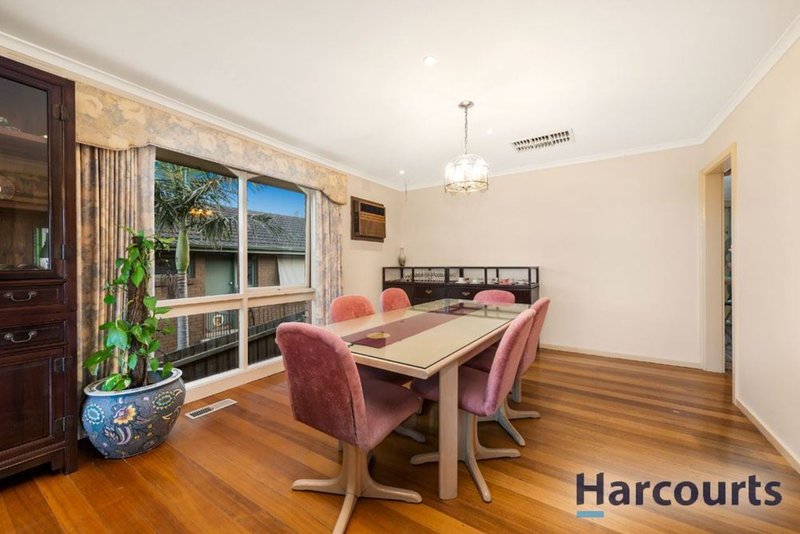 Photo - 52 Brentwood Drive, Wantirna VIC 3152 - Image 4