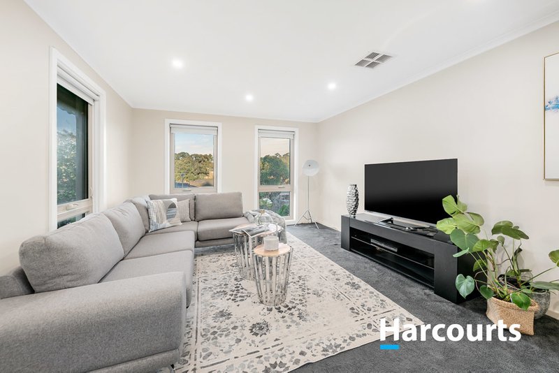 52 Brentwood Drive, Wantirna VIC 3152