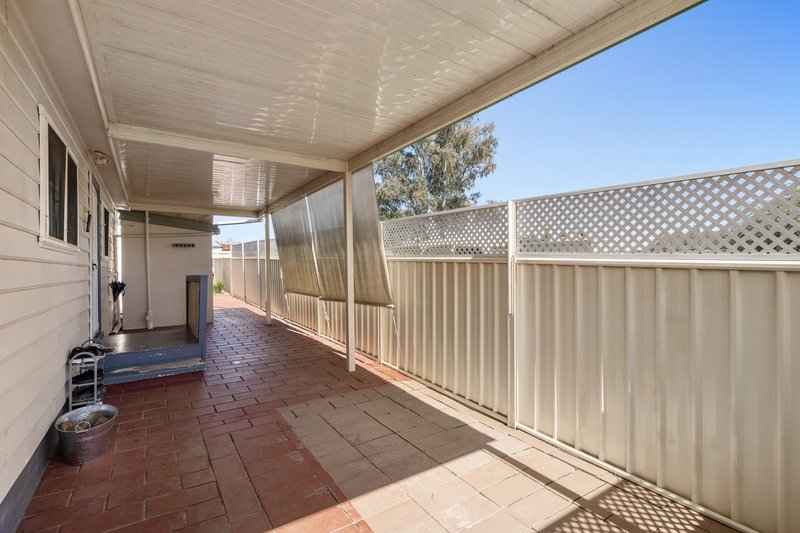 Photo - 52 Brisbane Avenue, Cowra NSW 2794 - Image 12