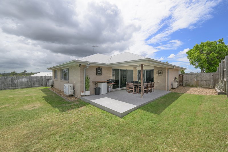 Photo - 52 Broadwater Place, New Auckland QLD 4680 - Image 12