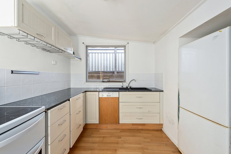 Photo - 52 Buttenshaw Drive, Coledale NSW 2515 - Image 2