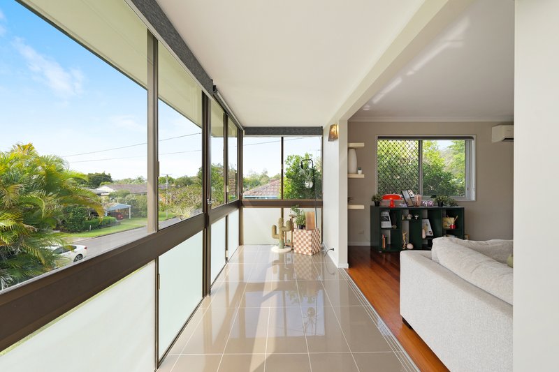 Photo - 52 Caribbean Street, Keperra QLD 4054 - Image 6