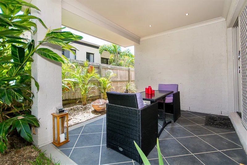 Photo - 52 Caribou Crescent, Fitzgibbon QLD 4018 - Image 7