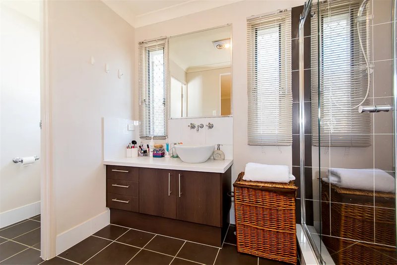 Photo - 52 Caribou Crescent, Fitzgibbon QLD 4018 - Image 8
