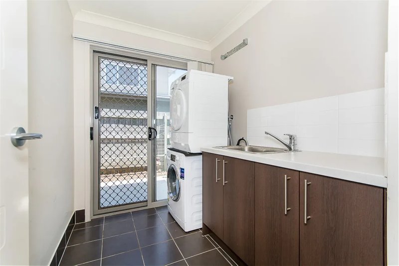Photo - 52 Caribou Crescent, Fitzgibbon QLD 4018 - Image 10