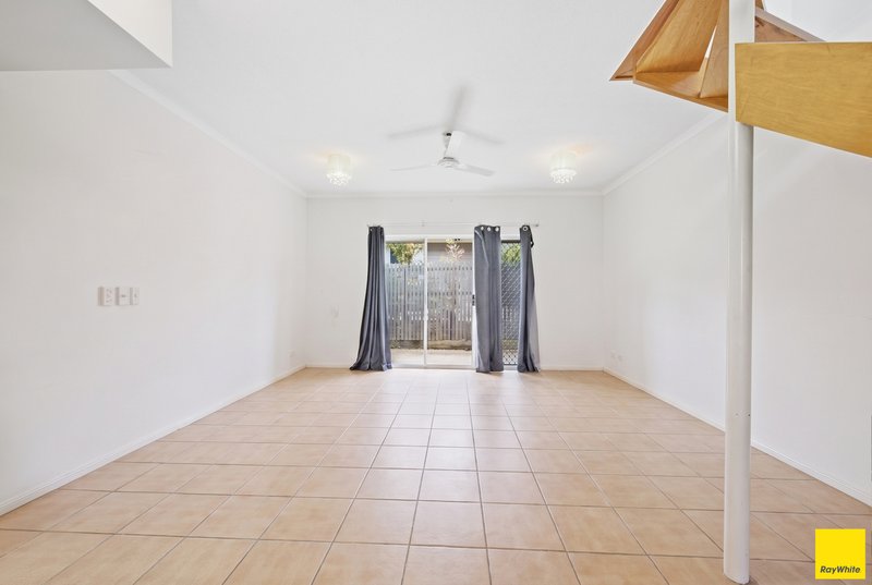 Photo - 5/2 Cavanagh Street, Woree QLD 4868 - Image 4