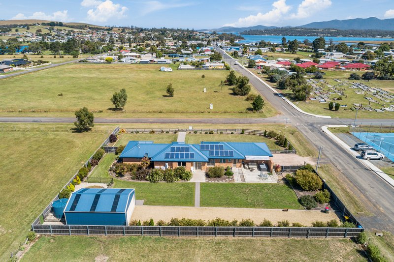 Photo - 52 Charles Street, Triabunna TAS 7190 - Image 3