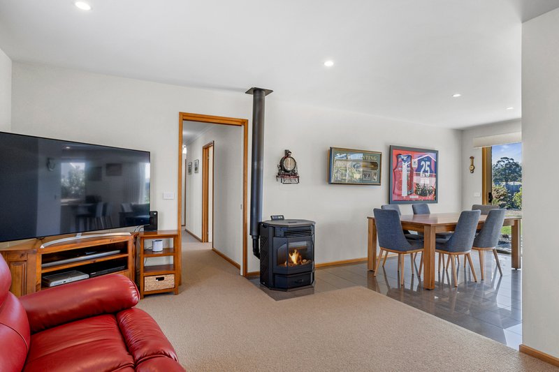 Photo - 52 Charles Street, Triabunna TAS 7190 - Image 6