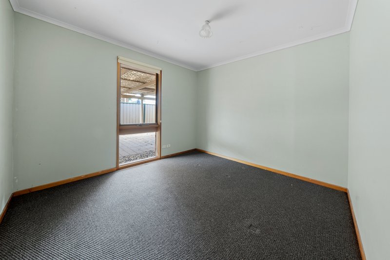 Photo - 52 Childs Street, Melton South VIC 3338 - Image 12