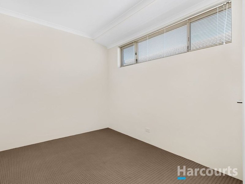 Photo - 52 Commodore Avenue, Clarkson WA 6030 - Image 12