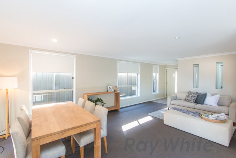 Photo - 52 Corymbia Street, Croudace Bay NSW 2280 - Image 4