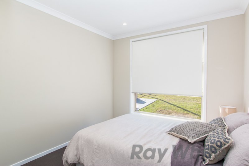 Photo - 52 Corymbia Street, Croudace Bay NSW 2280 - Image 11