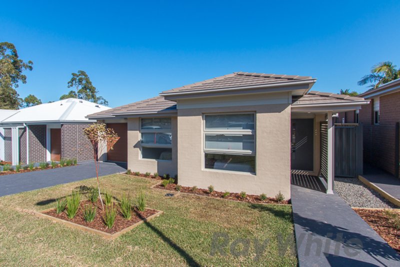 Photo - 52 Corymbia Street, Croudace Bay NSW 2280 - Image 17