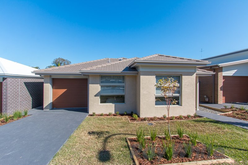 Photo - 52 Corymbia Street, Croudace Bay NSW 2280 - Image 18