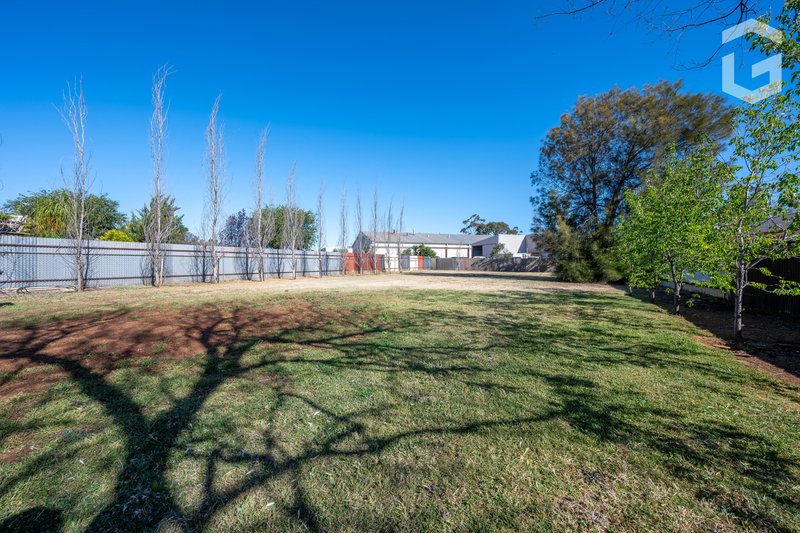 Photo - 52 Couch Road, Griffith NSW 2680 - Image 2