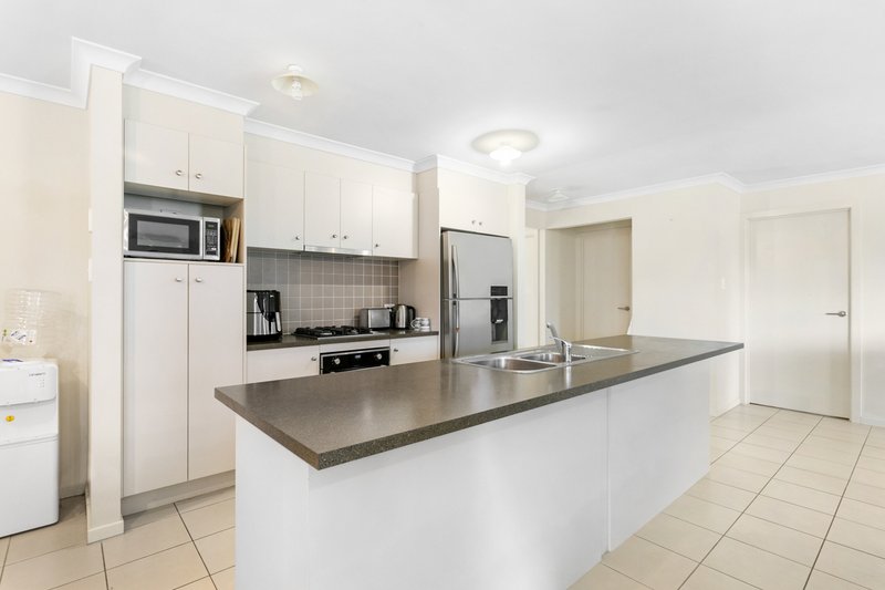 Photo - 52 Daintree Street, Bellmere QLD 4510 - Image 4